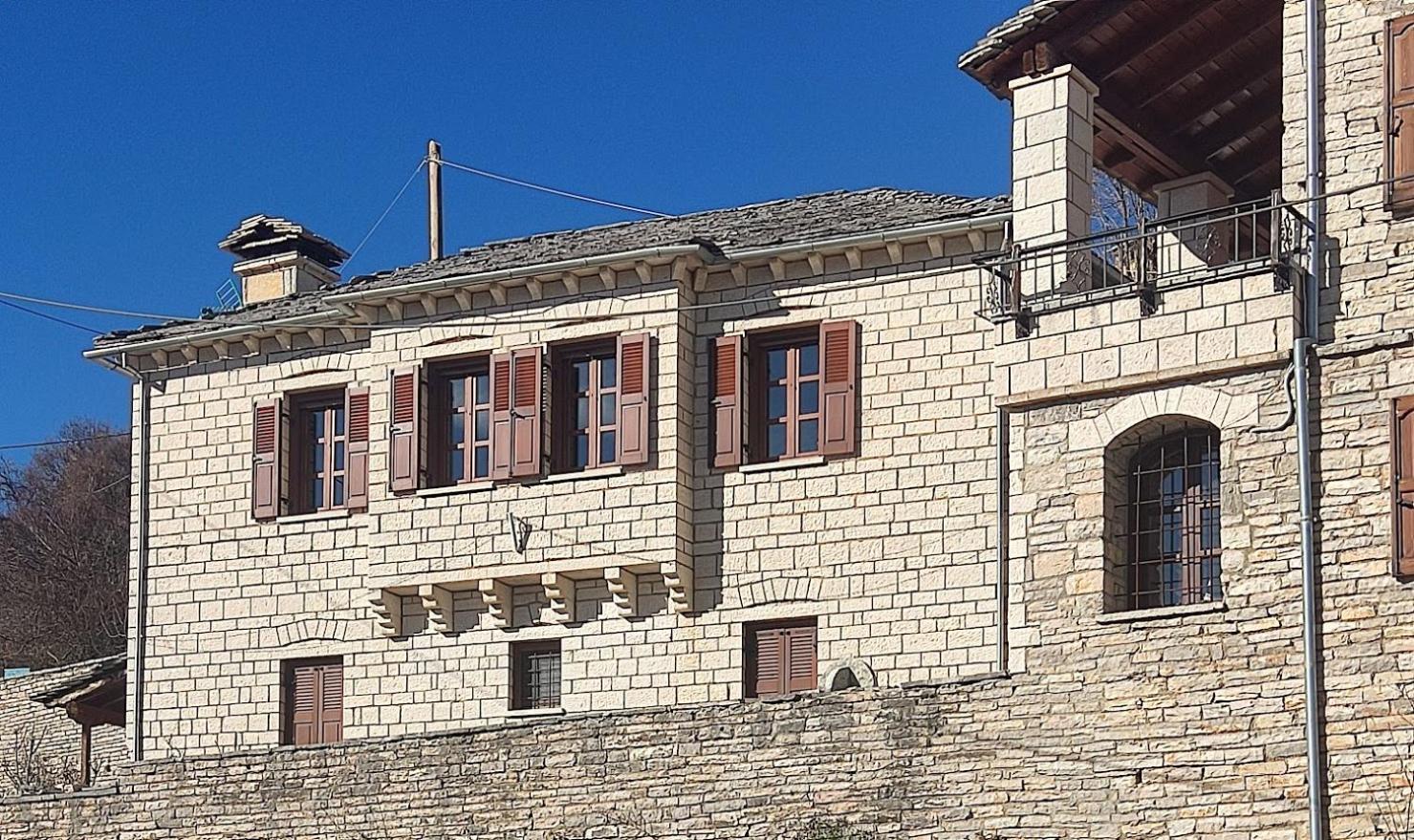הוילה Βίτσα Πετρόκτιστο Αρχοντικό "Ιόλη" Με Θέα Ζαγόρι מראה חיצוני תמונה